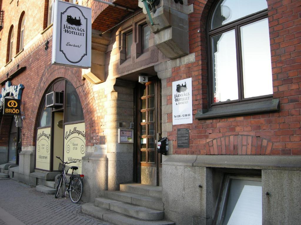 Jaernvaegshotellet Gävle Exterior foto