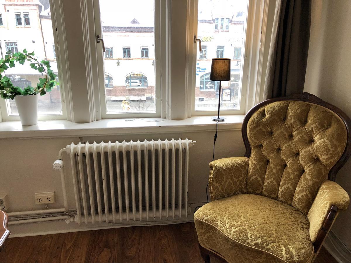 Jaernvaegshotellet Gävle Exterior foto